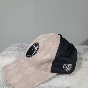 Women oiler cap